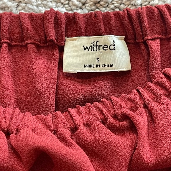 Aritzia Wilfred Eleanora Off-Shoulder Burgundy/Red Blouse, Long Sleeve Sz. Small - Picture 2 of 15